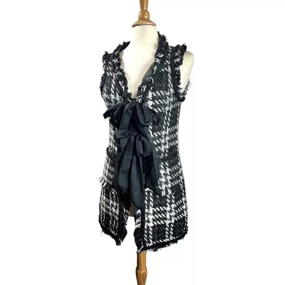 Gracia Sweater Tweed Vest Women L Plaid Fringe Ruffle Tie Front Black White - Picture 1 of 11